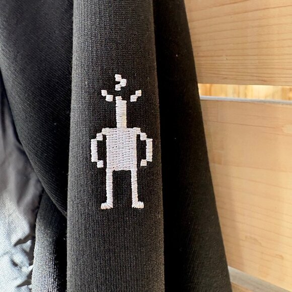 Smartwool Smartloft Hybrid Jacket Black/Graphite, Medium, Nearly New. - Picture 4 of 9